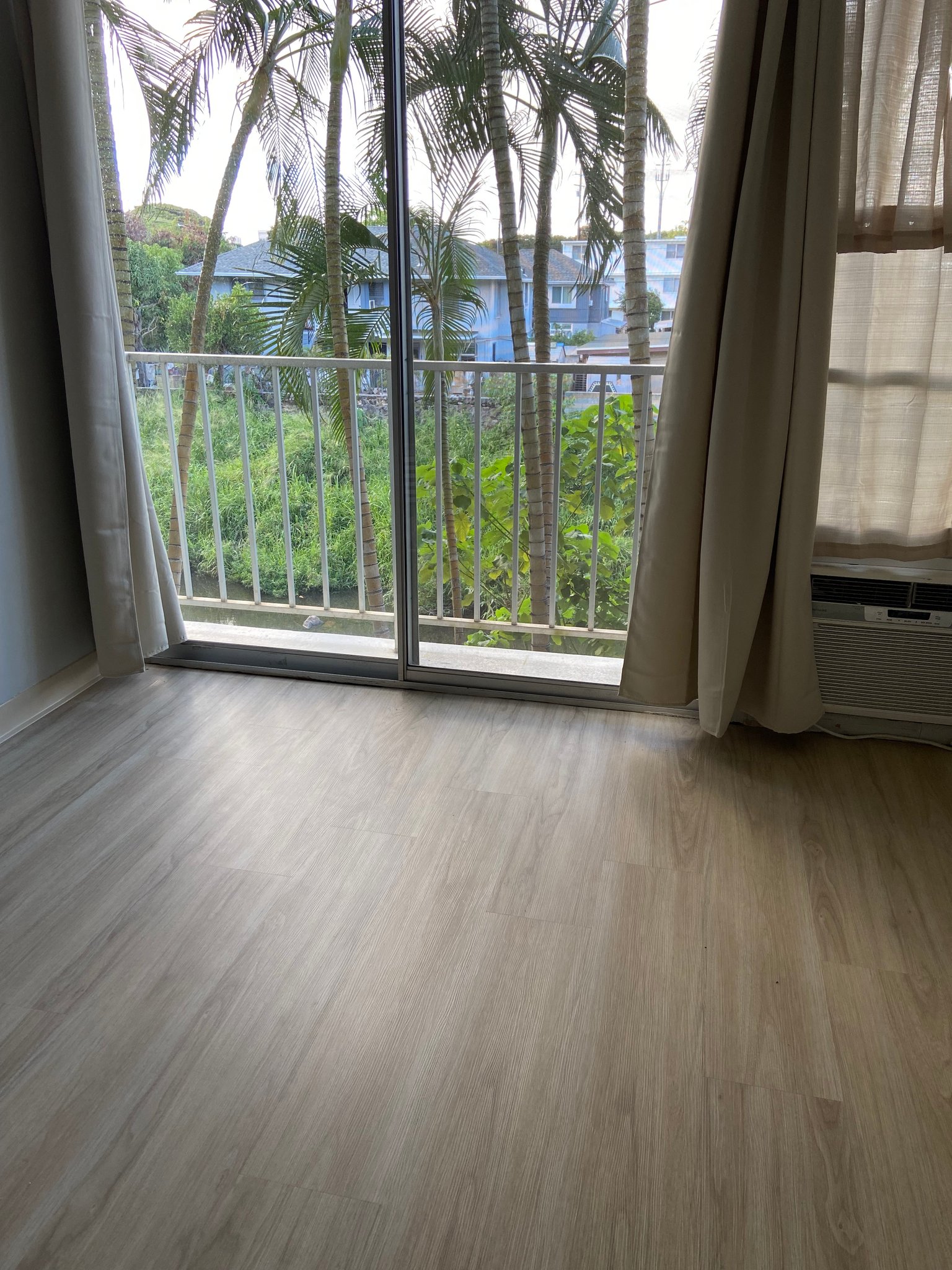 Honolulu Condo: 2845 Waialae Ave