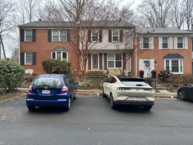 Springfield Townhome: 5610 Kirkham Ct