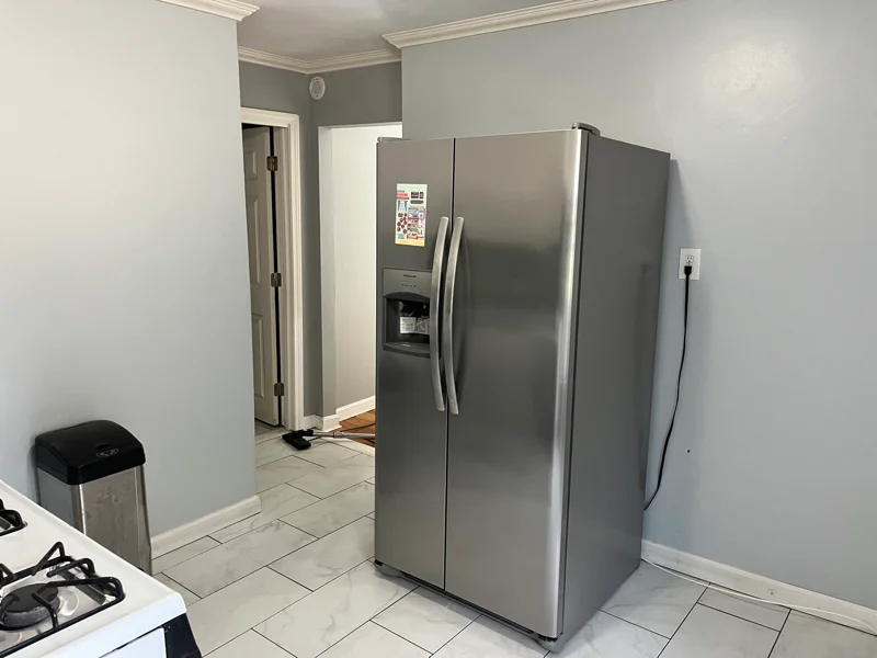 East Boston Apartment: 84 Byron St