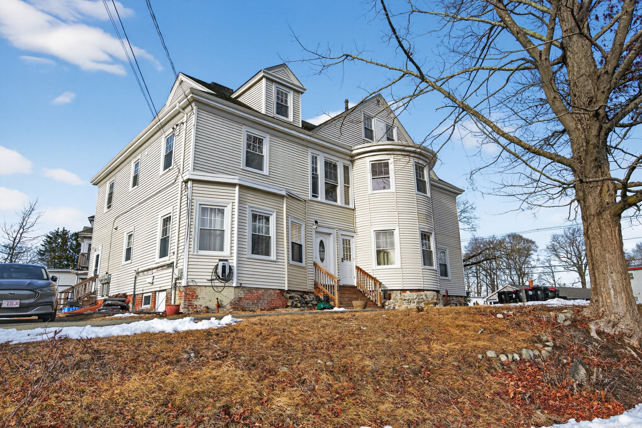 Brockton Multiplex: 946 North Main Street