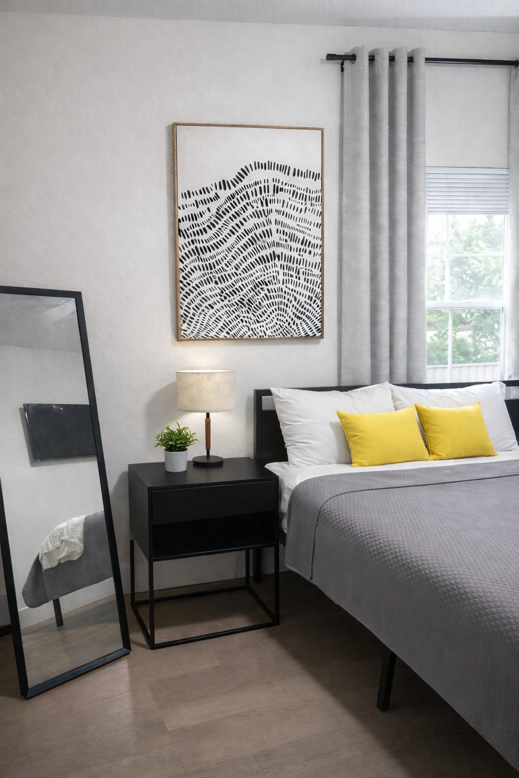 Tampa House: 801 E Knollwood St