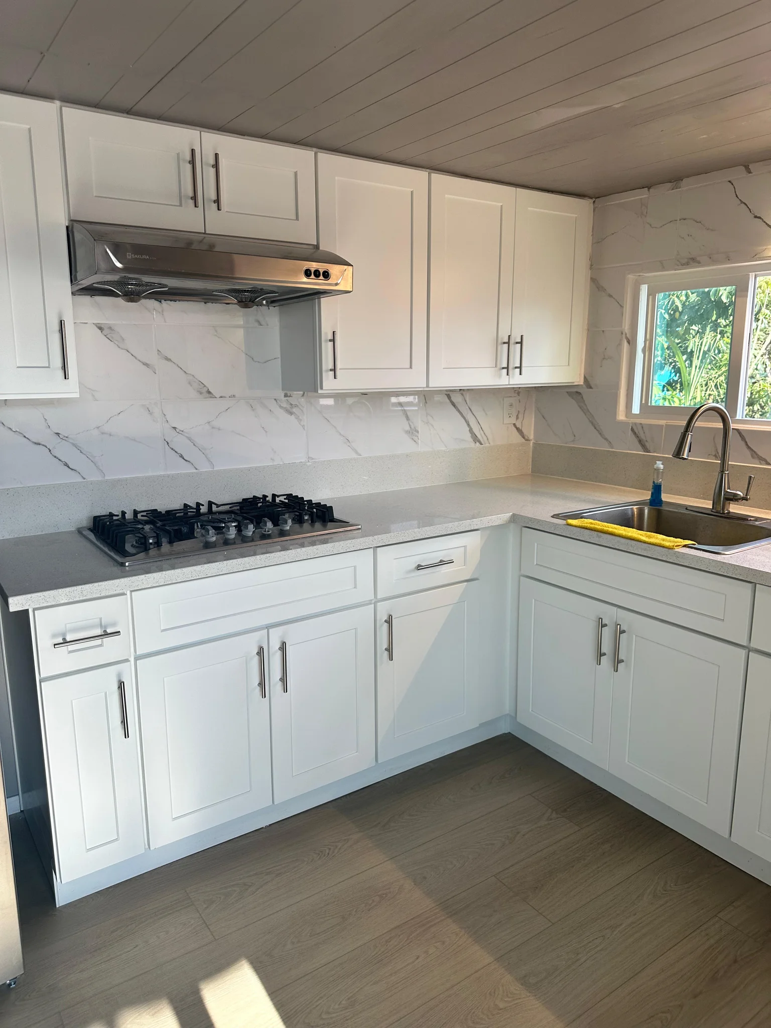 Fontana House: 8861 live oak San Bernardino County