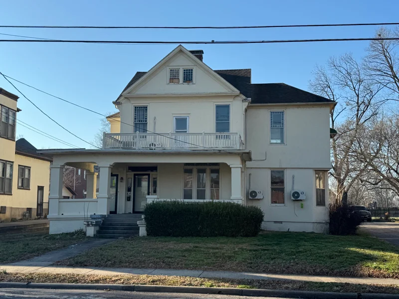 Cape Girardeau Apartment: 411 Themis St