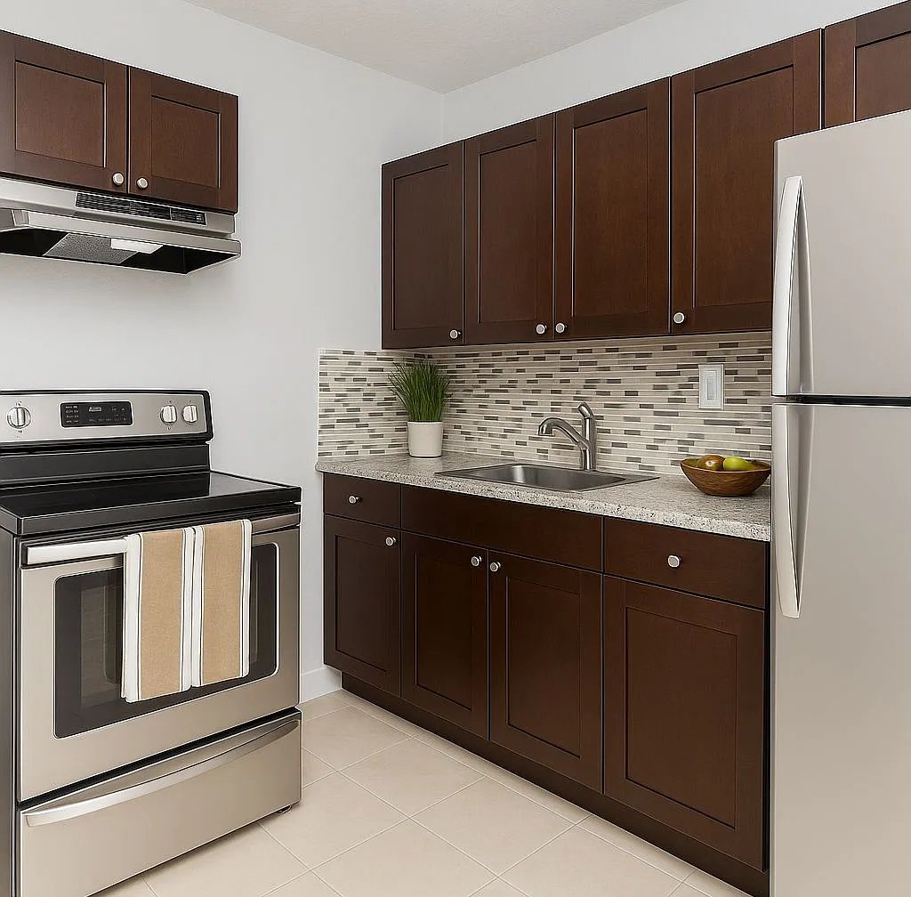 Miami Gardens Apartment: 2601 NW 207th St