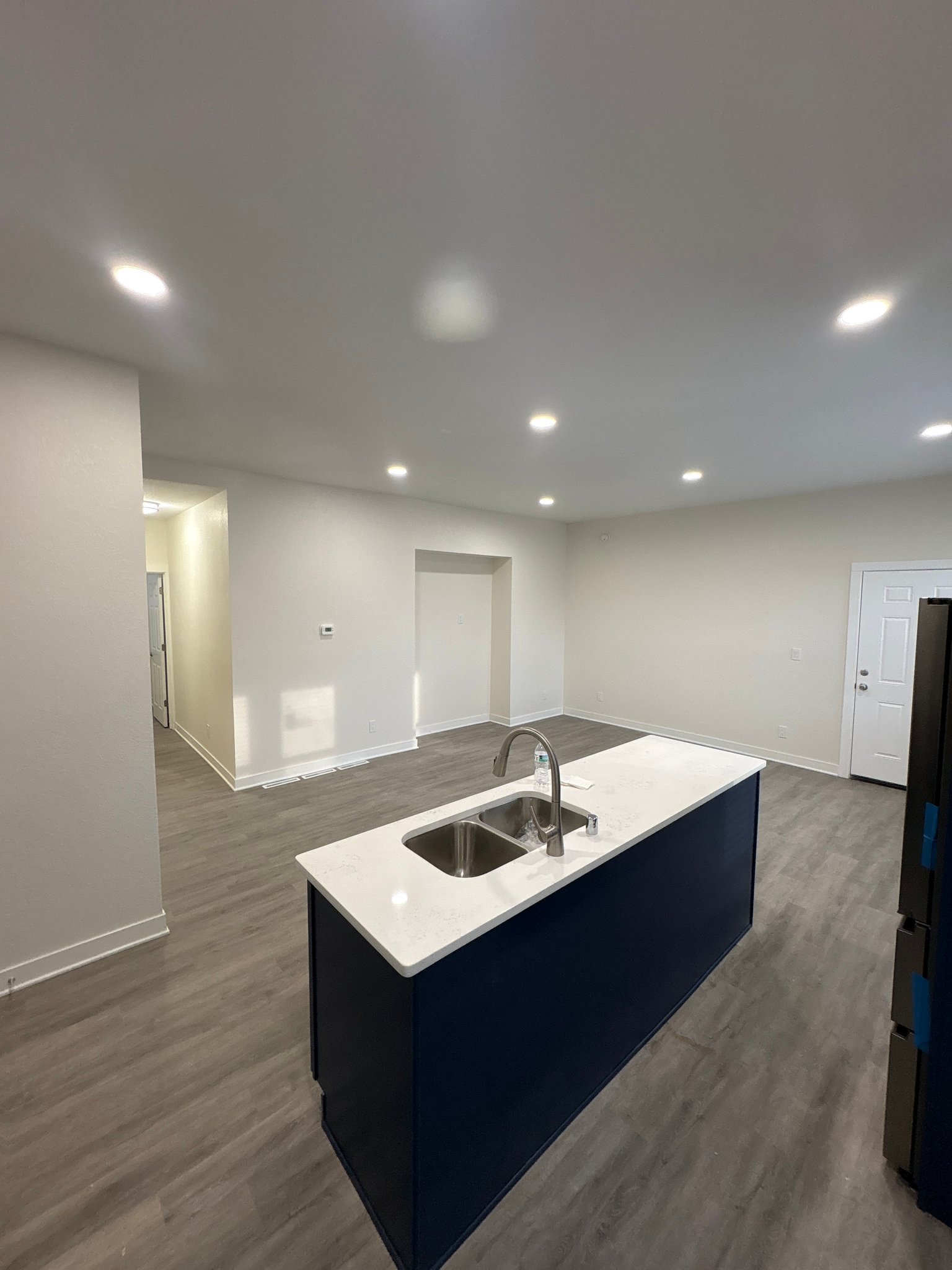 MILWAUKEE Multiplex: 400 E Meinecke