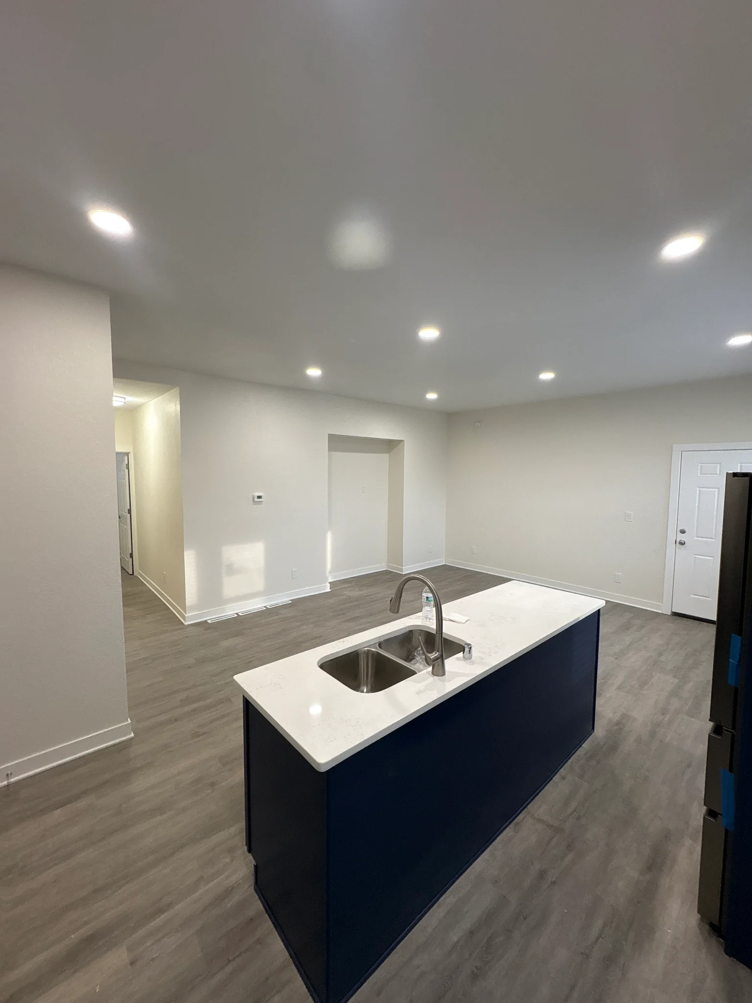 MILWAUKEE Multiplex: 400 E Meinecke