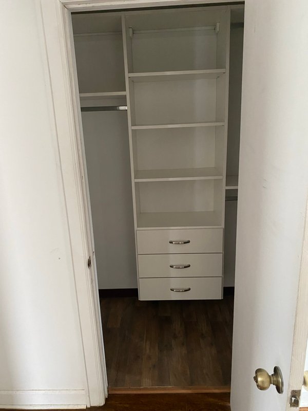 South Charleston Apartment: 93 Maccorkle Ave SW