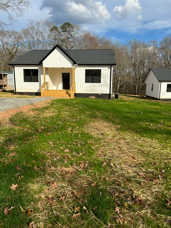 campobello House: 145 Higjland Hills