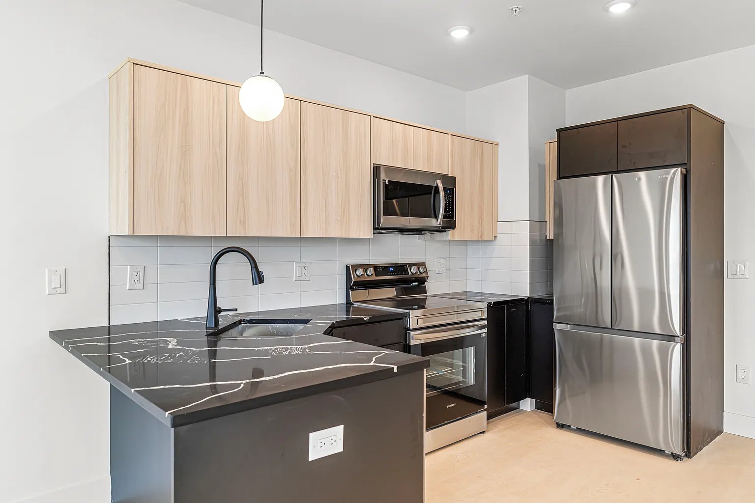 Philadelphia Apartment: 2139 N 10th St