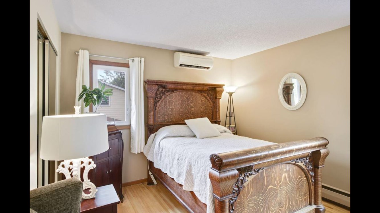 Crystal House: 8017 33rd Place N