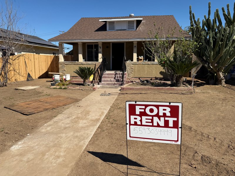 Lindsay House: 418 N Elmwood Ave