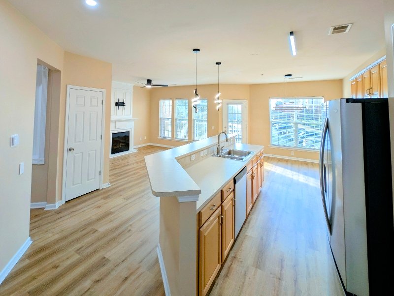 Charlotte Apartment: 15029 Santa Lucia Dr