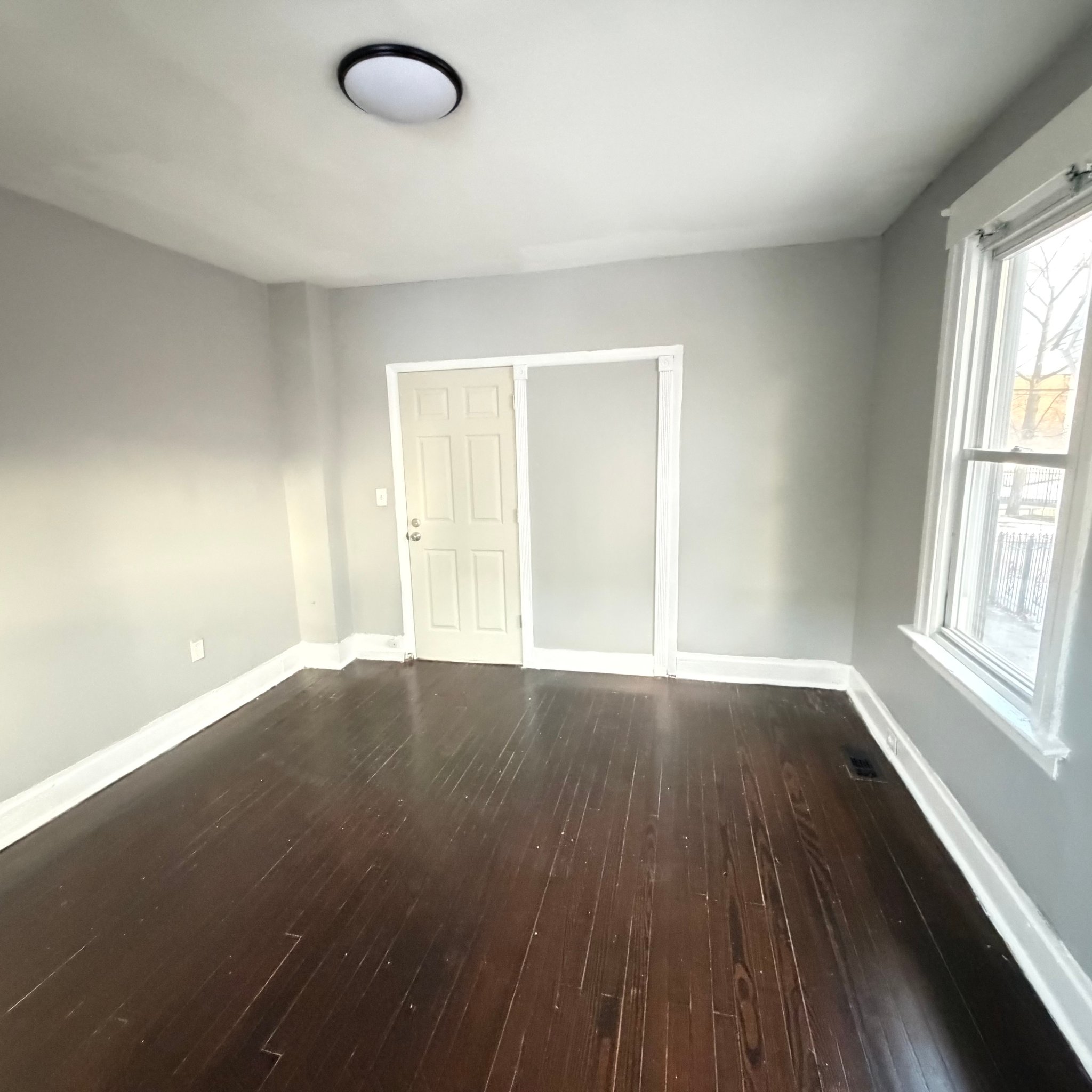 Newark House: 219 Schuyler Ave