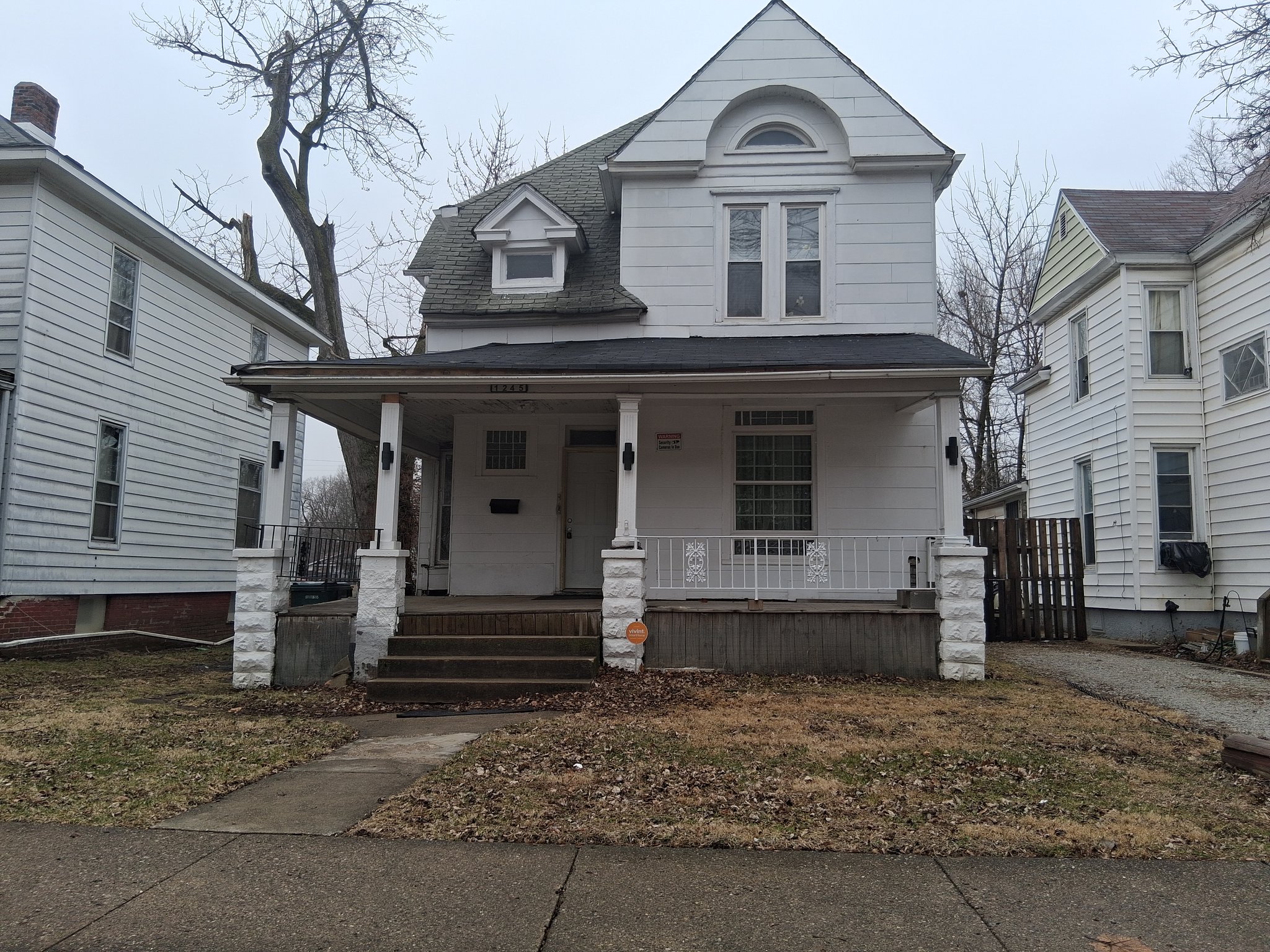 Decatur House: 1245 N Union St