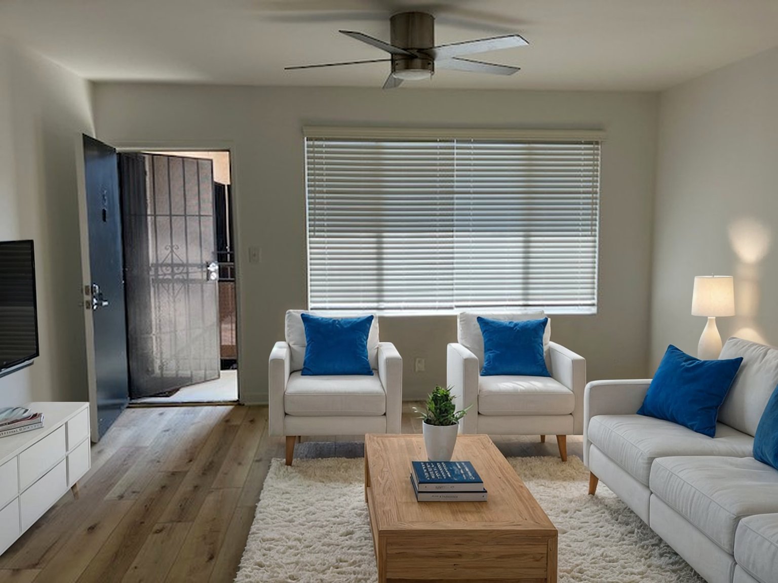 Venice Apartment: 333 Vernon Ave