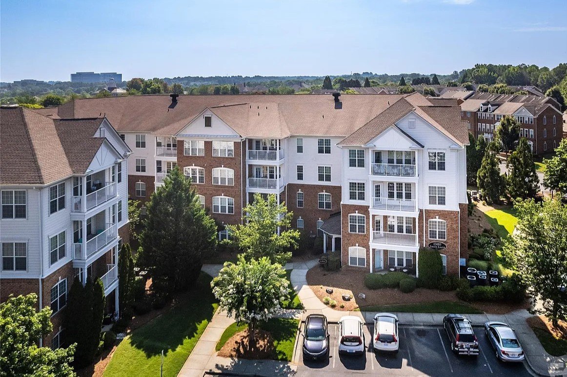 Charlotte Apartment: 15029 Santa Lucia Dr