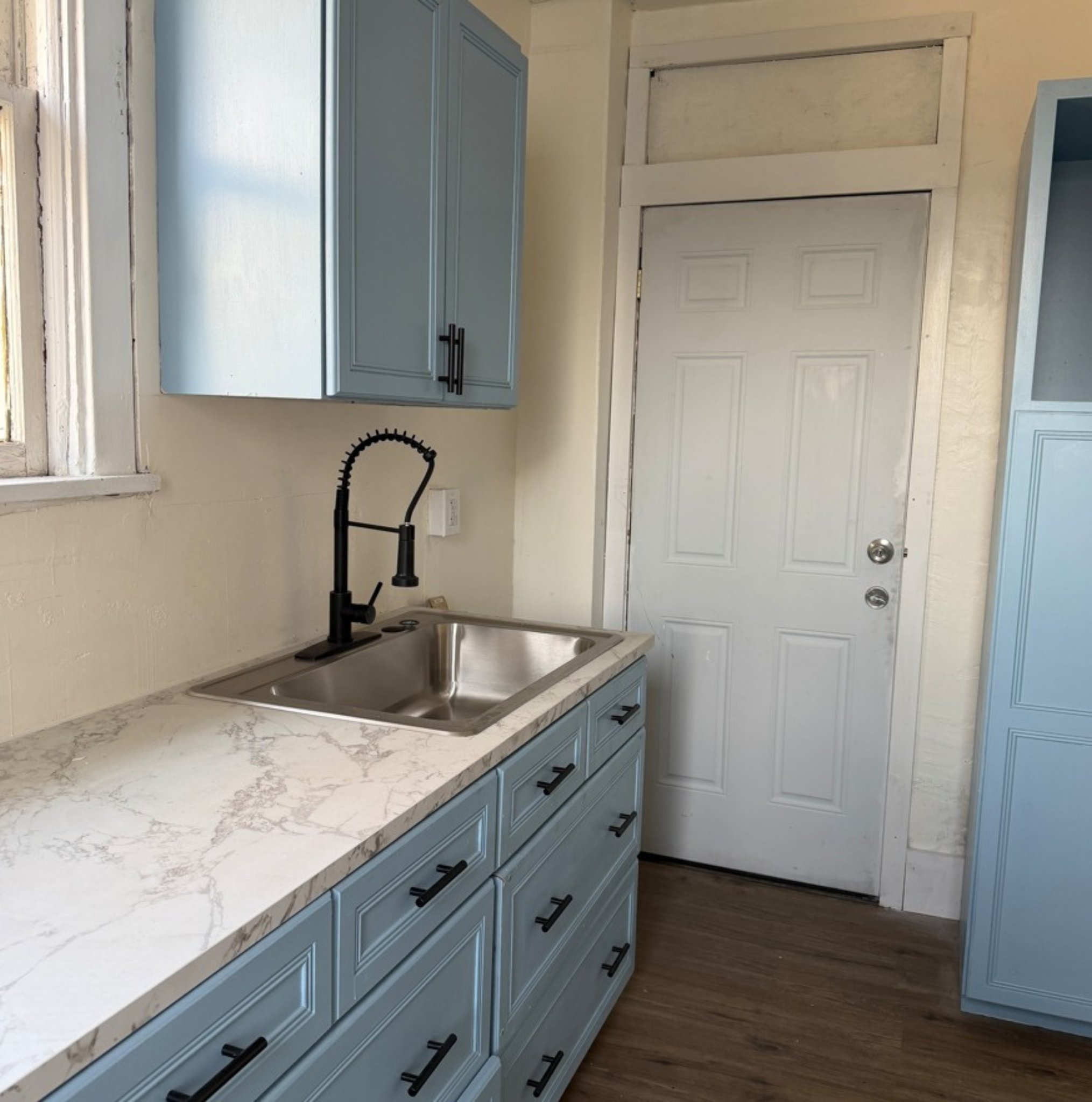 Pittsburgh Multiplex: 7307 Idlewild St Unit 1