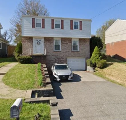 Bethel Park House: 430 Broughton Rd