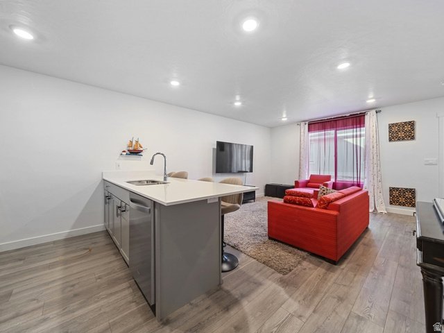 Magna Townhome: 8468 w Meadow Bank Way