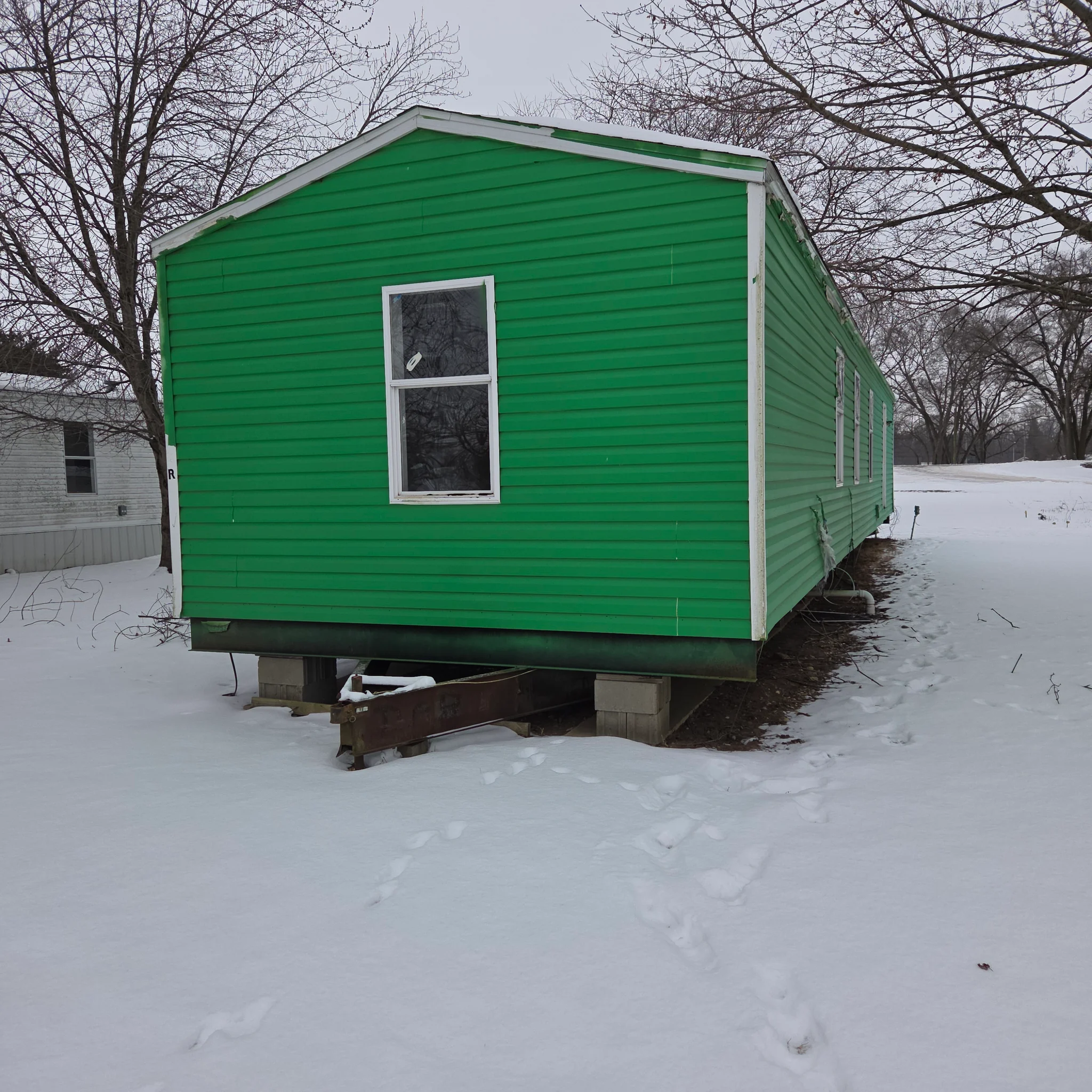 Peru House: 709 Woodburn Green