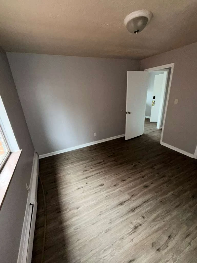 Cleveland Apartment: 15112 Euclid Ave