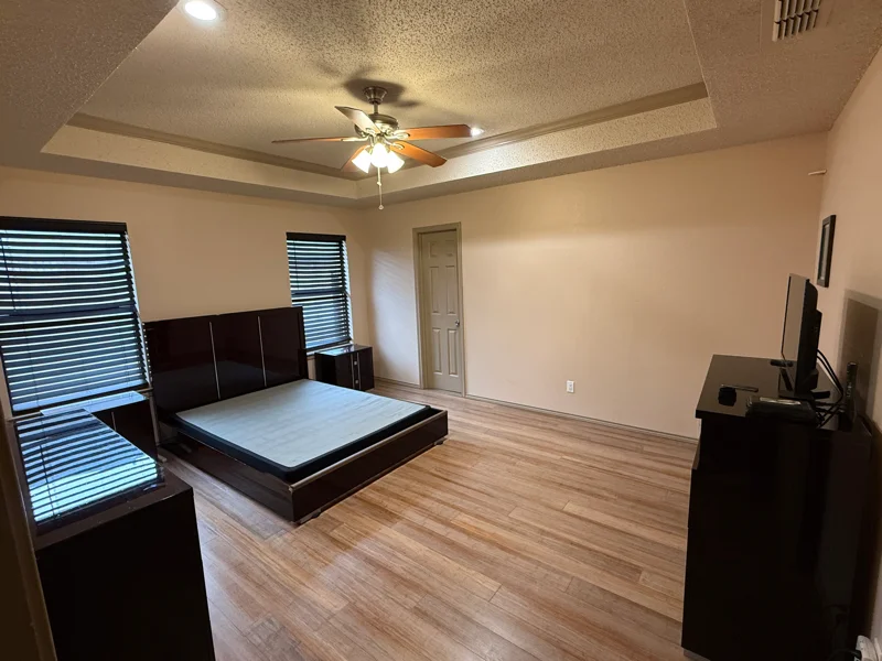 Watauga House: 6305 Courtside Dr