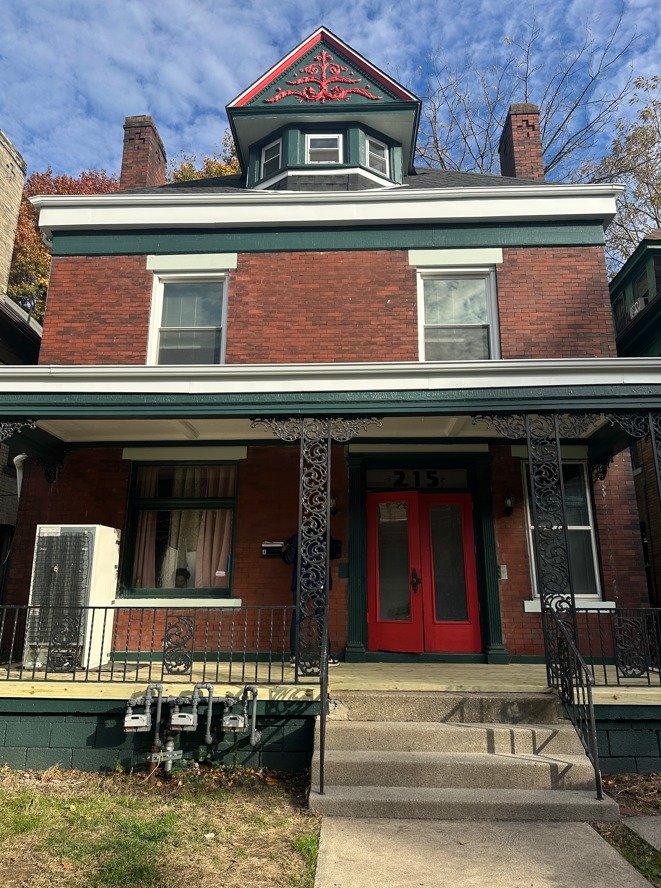 Pittsburgh Multiplex: 215 S Aiken Ave
