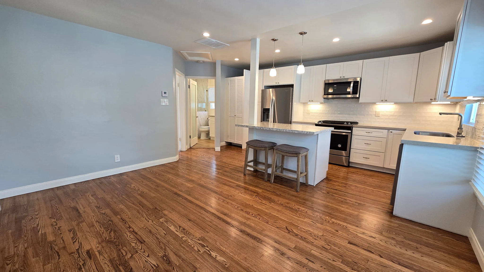 Pasadena Apartment: 145 California Terrace