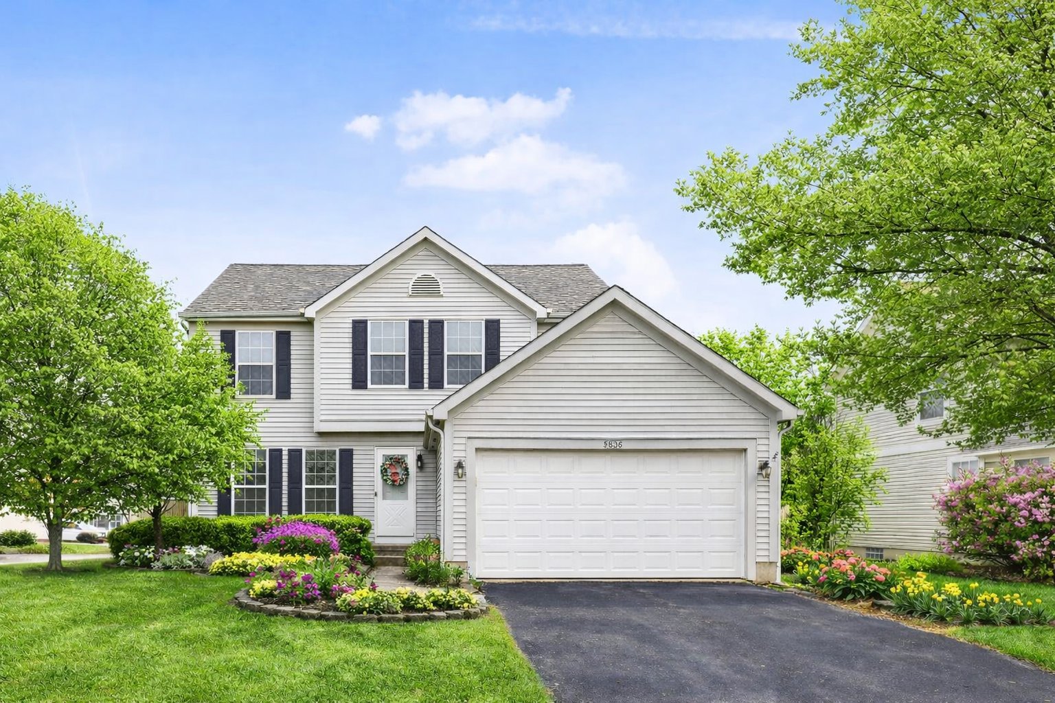 Lewis Center House: 8635 Oak Creek Dr