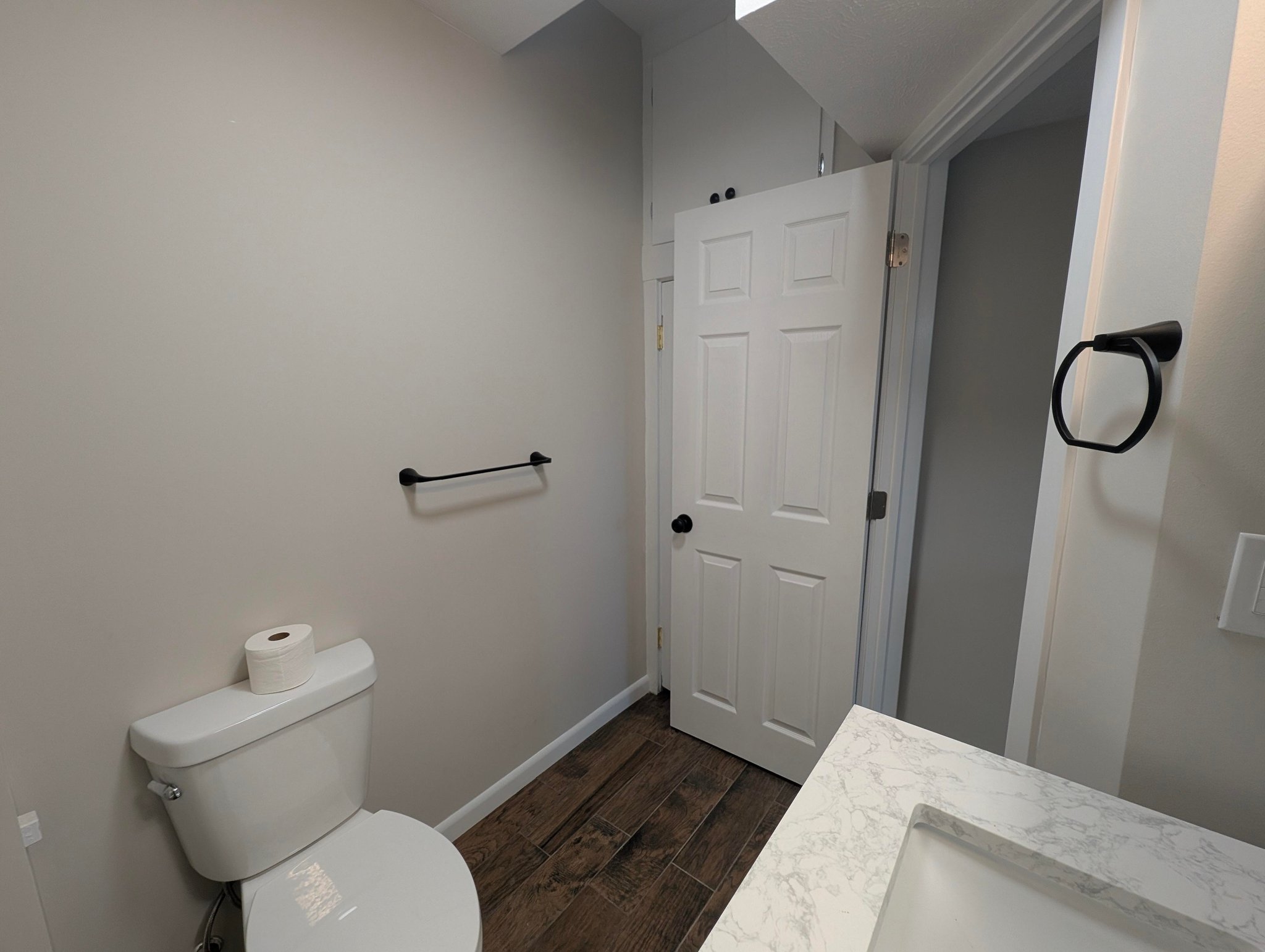 Lincoln Apartment: 3827 South 48th Street