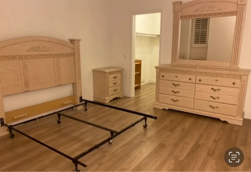 Eastvale House: 13238 Wooden Gate Way