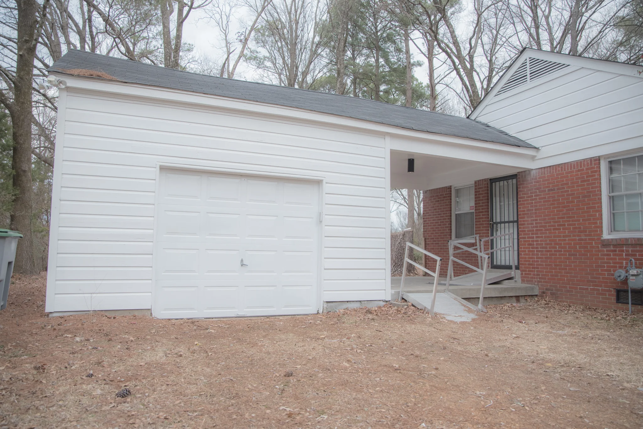 Memphis House: 770 Lydgate Rd