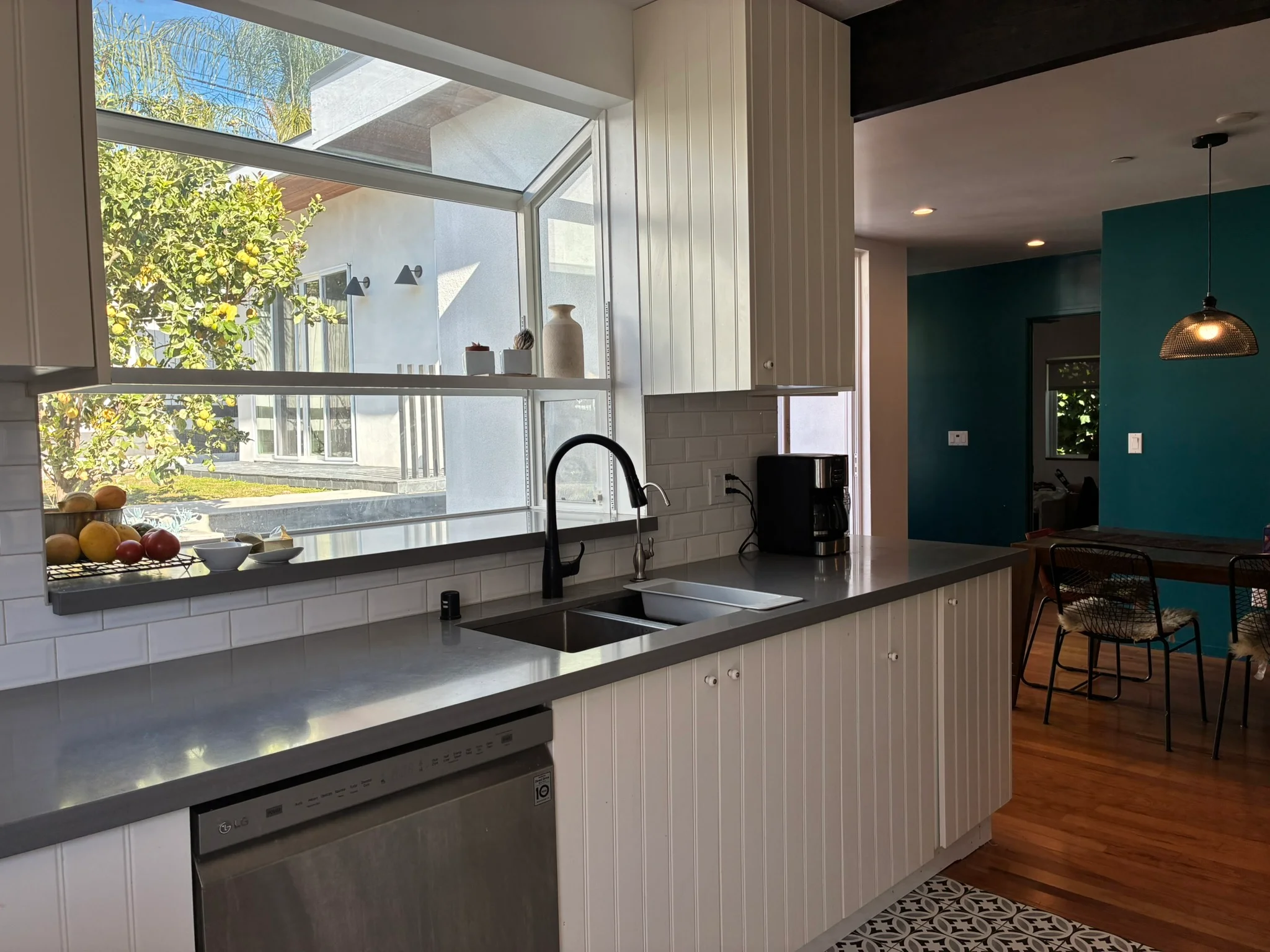 La Crescenta House: 3447 Community Ave