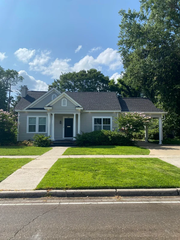 Monroe House: 601 Glenmar Ave