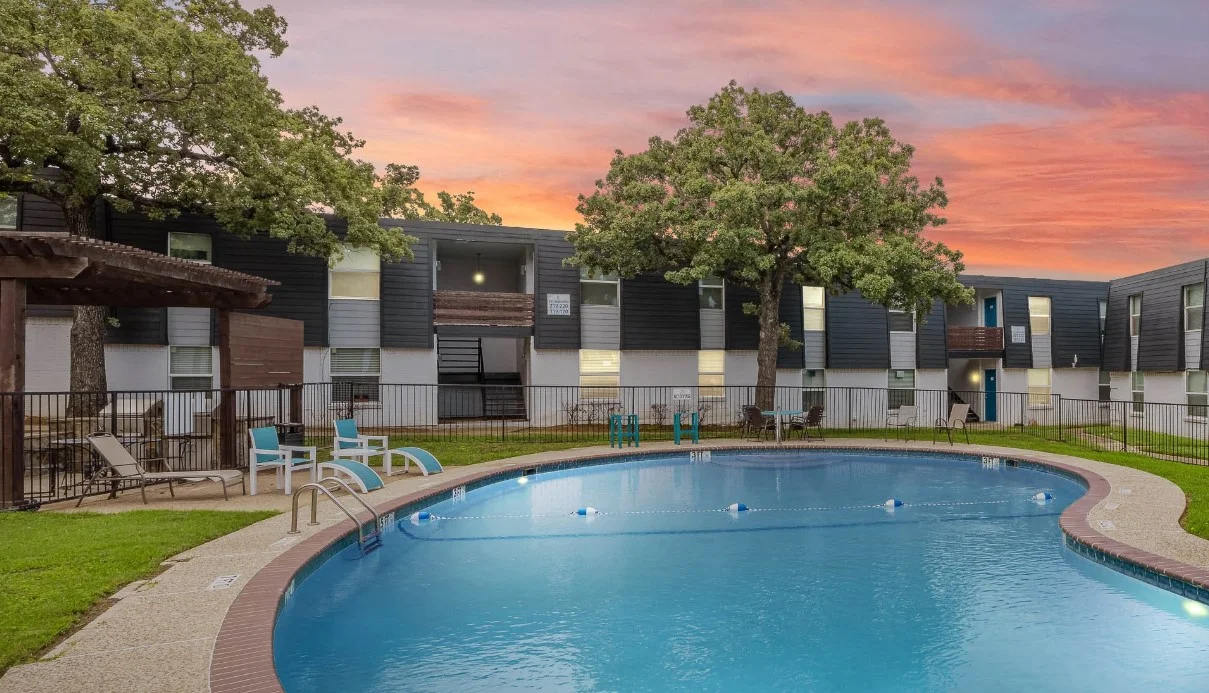 Bedford Apartment: 531 Bedford Road