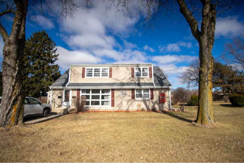 Waukesha Multiplex: 1402 Summit Ave