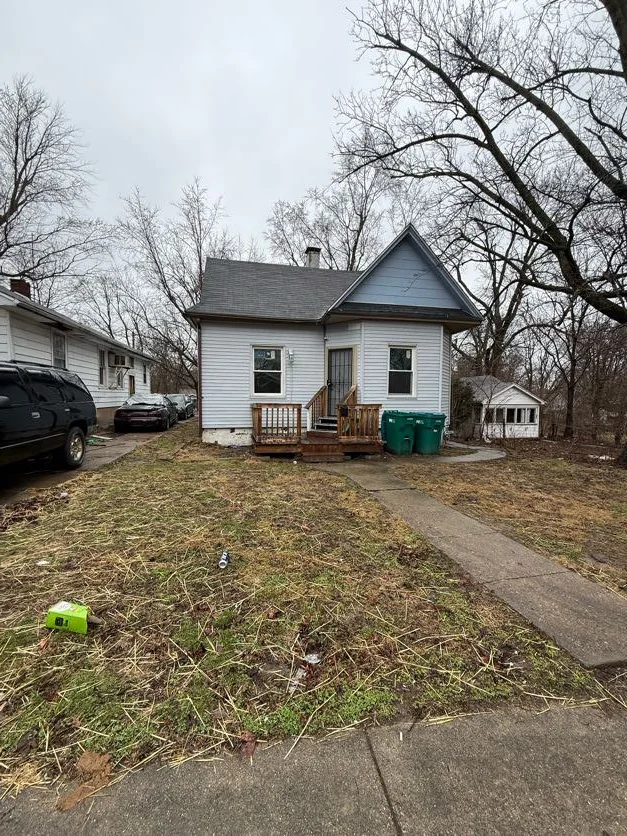 Decatur House: 968 W View St