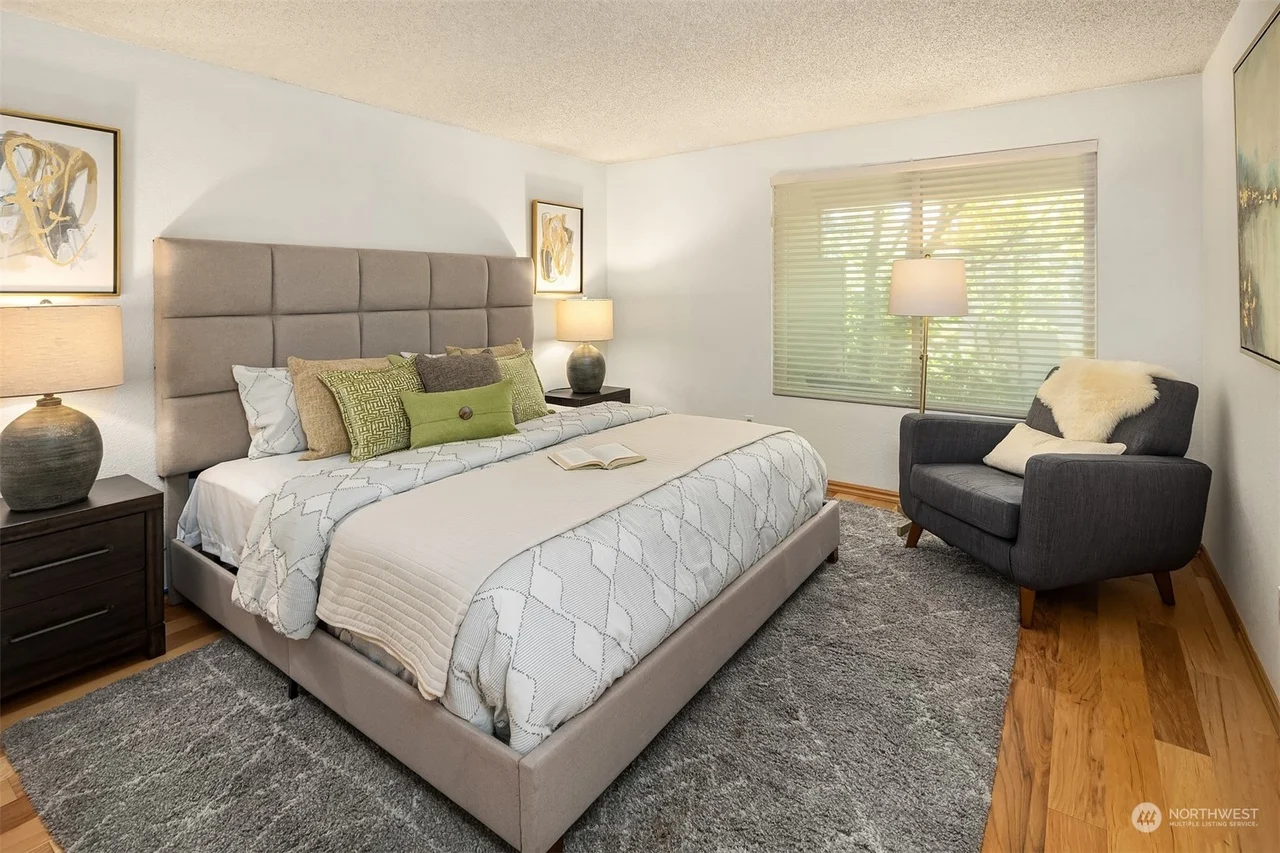 Tukwila Condo: 15175 Sunwood Blvd