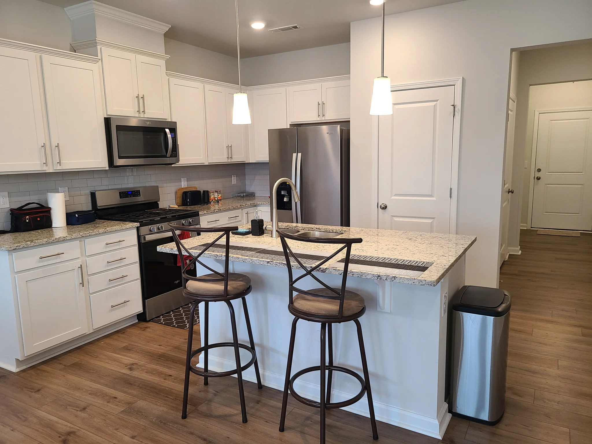 High Point Townhome: 806 Falls Grove Trl