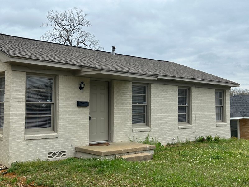 Tyler House: 1118 Woodley Dr.