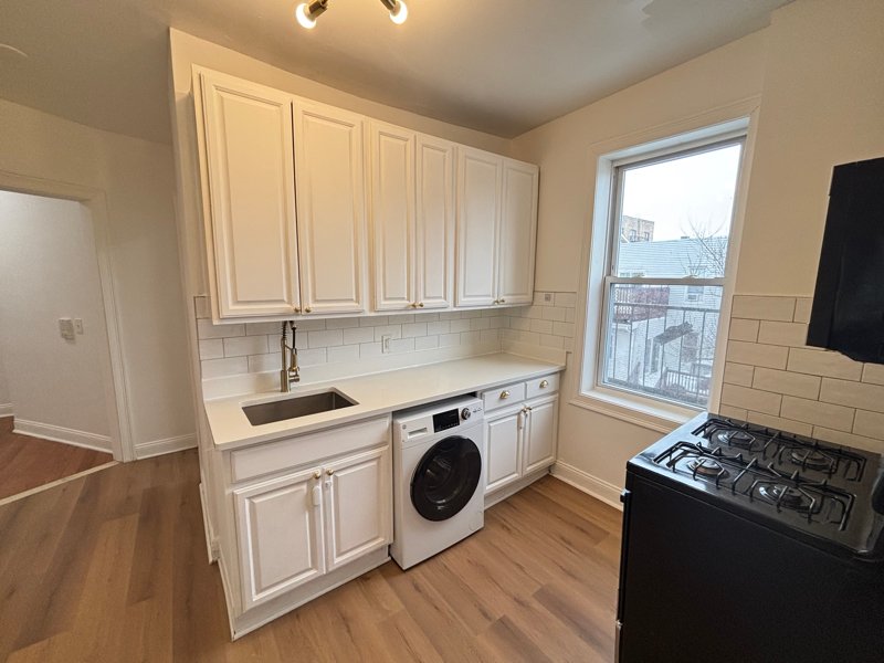 West New York Apartment: 220 51st St