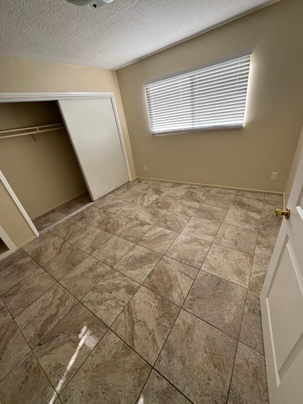 LOS ANGELES Apartment: 1193 N ARDMORE #9