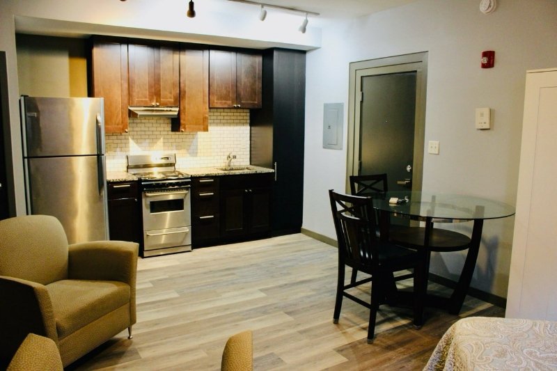 Baltimore Apartment: 842 Park Ave