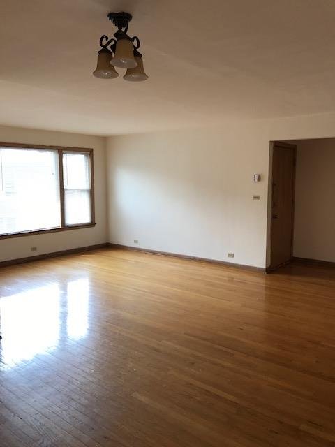 Skokie Apartment: 4625 Davis 1N