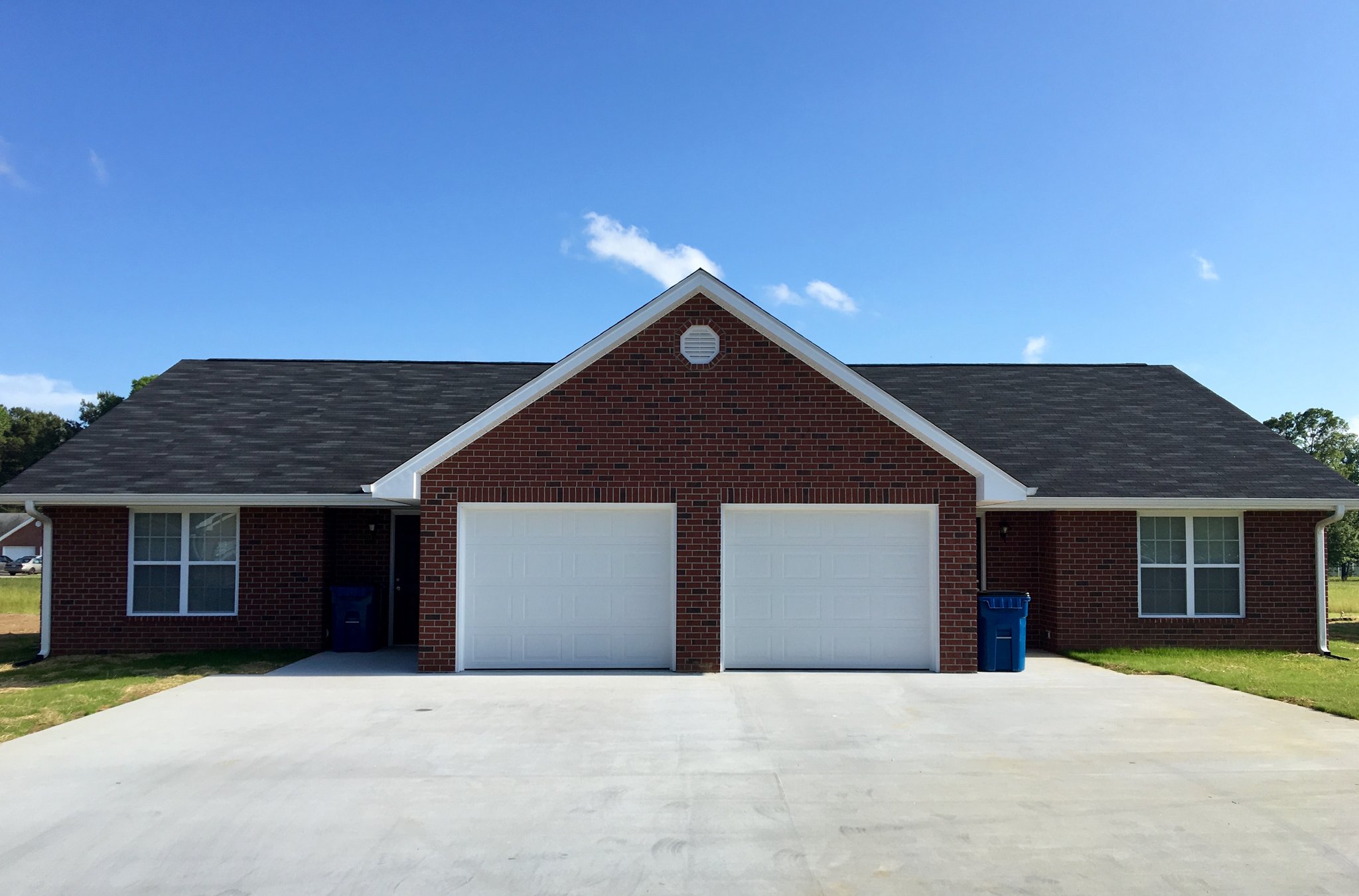 Manchester Townhome: 46 Sunshine Ln.