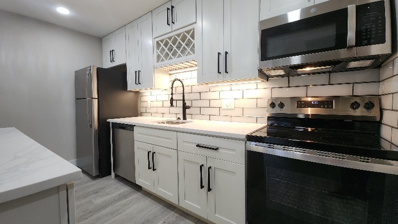 St Louis Apartment: 914 Concordia Lane