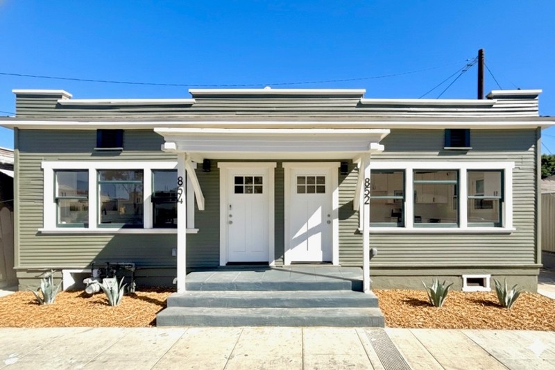 Long Beach Multiplex: 854 Orange Ave