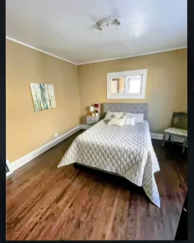 Minneapolis Other: 2642 Queen Ave N