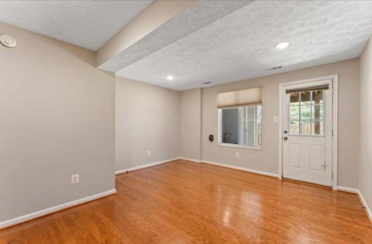 FAIRFAX Townhome: 37 Sudley Ford Ct