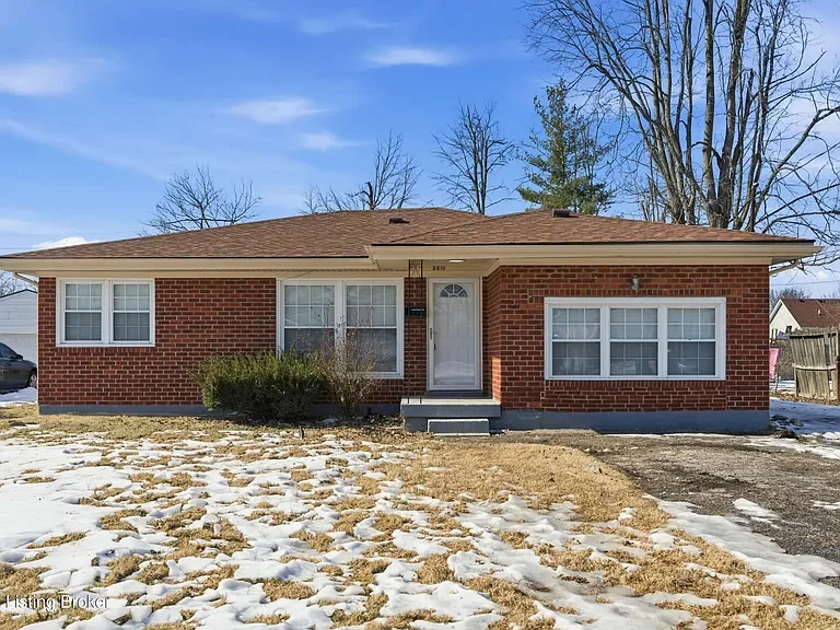 Louisville House: 5810 Emmalee Dr